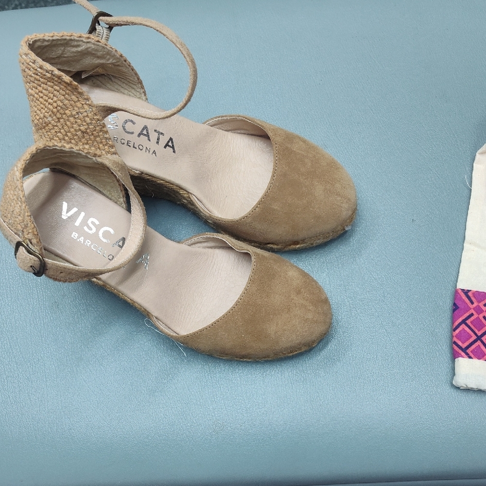 Viscata Women's Tan Suede Espadrille Shoes With Ankle Straps Size 35 NWOT